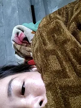 Gio-thu  live sex cam