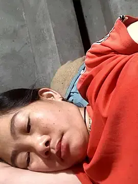 Gio-thu  live sex cam