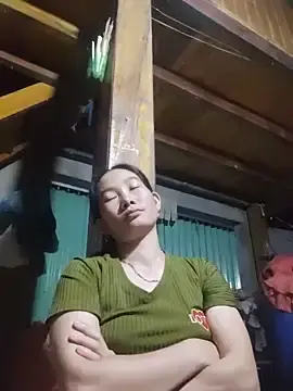 Gio-thu  live sex cam