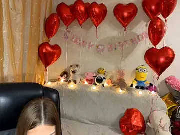 Urcutiebunnyy  live sex cam