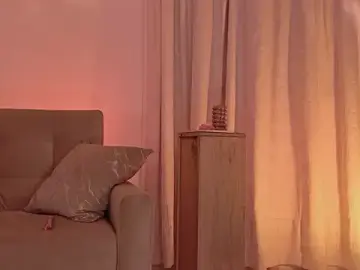 IsabellaLux_  live sex cam