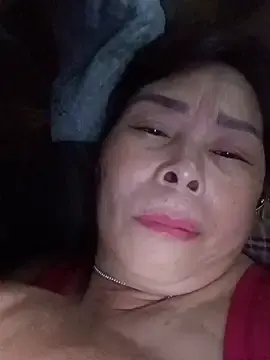 Kiki_sexyy  live sex cam