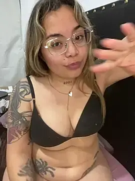 Lindalatina2001  live sex cam