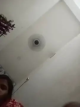 Riya2828  live sex cam