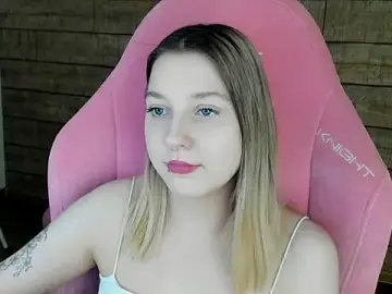 TinnaBurton  live sex cam