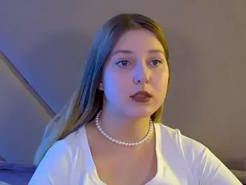 TinnaBurton  live sex cam