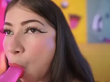 Miss__pamela  live sex cam