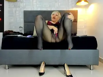 Missnatash  live sex cam