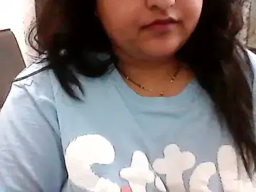 Radhikkaa  live sex cam