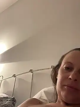 Anikaaa1511  live sex cam