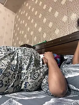 Hottie_Indian  live sex cam