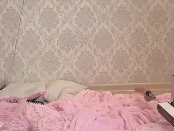 LesleyMil  live sex cam