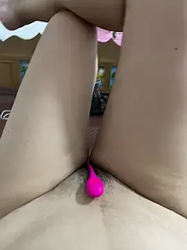 Mores1_Squirt  live sex cam