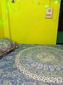NISHHAA  live sex cam