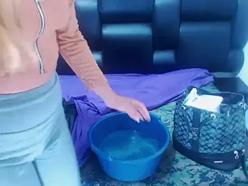 SashaBlondeLatin  live sex cam