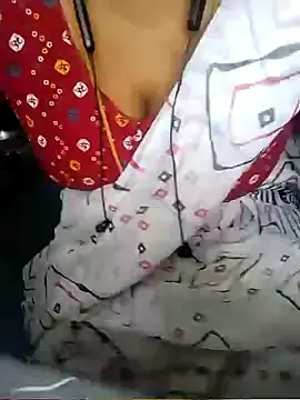 Thendraltamilnadu  live sex cam