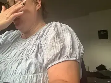 ExperiencedCurvyBelle  live sex cam