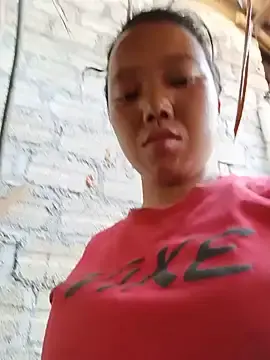Gwen-nn  live sex cam