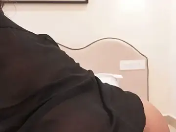 Onlyishuu  live sex cam