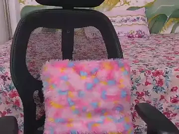 Bold-smirthii  live sex cam