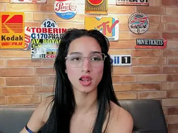 Foxy_sharlotte  live sex cam