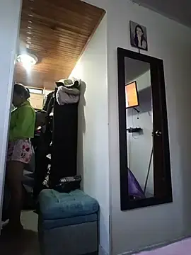 Maynor_1998  live sex cam
