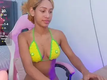 Honeyvicee  live sex cam
