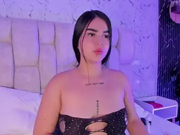 IvvonyMonroe  live sex cam