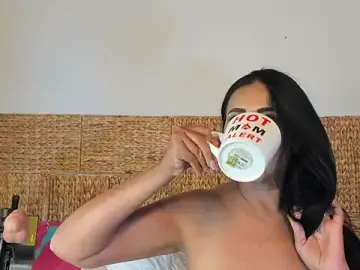 Jackiehmilf52  live sex cam