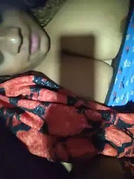 Mia_peituda  live sex cam