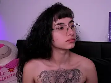 Pinksnake  live sex cam