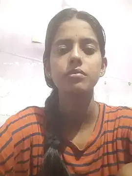 Saloni-Tyagi  live sex cam