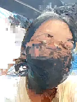 StrayedForename  live sex cam