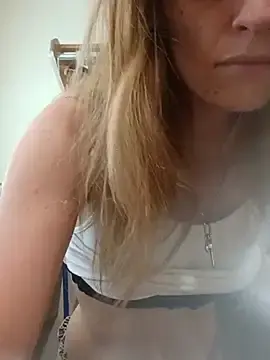 Tessietee  live sex cam