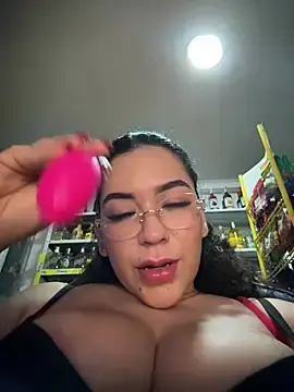 VictoriaaRose  live sex cam