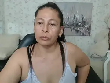 Mature_martina  live sex cam