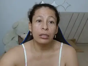 Mature_martina  live sex cam