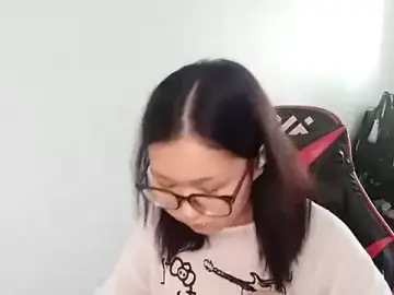 AdelineCanup  live sex cam