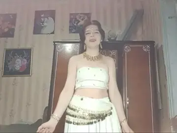 LeonardaElchert  live sex cam