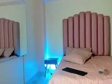 Yorindel_20  live sex cam