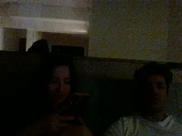Lari137  live sex cam