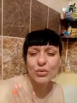 DebbieWhite  live sex cam