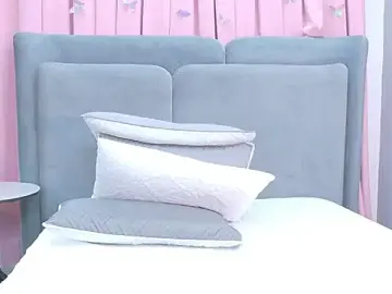 NaughtyHally_  live sex cam