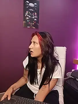 Eyees_moon  live sex cam