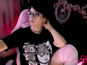Kitty_roxy  live sex cam