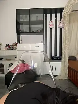 Littlesluttycat  live sex cam