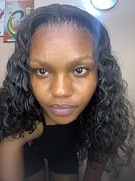 Sheypetite  live sex cam