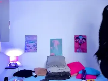 Tyra_bankss_  live sex cam