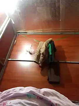 Emm-a-  live sex cam