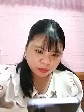 Xuka_lyss  live sex cam
